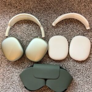 Apple AirPods Max Green with Accessories!